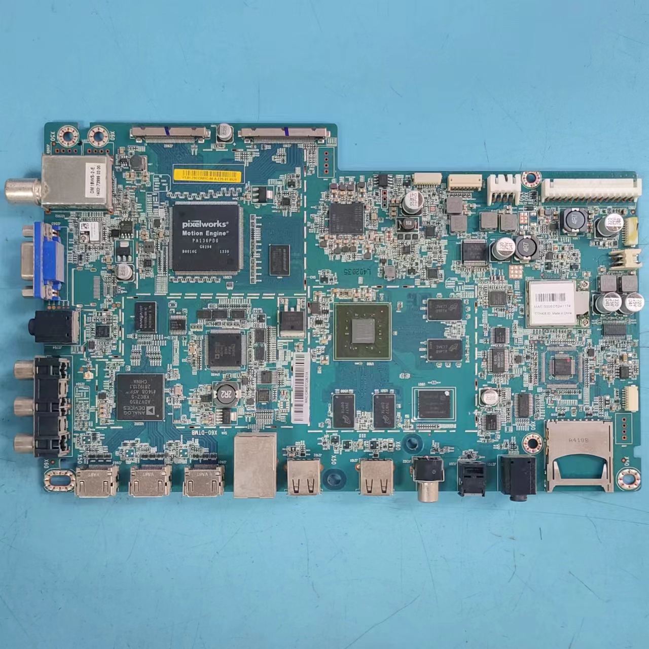 原装乐视LetvMax70主板实物图