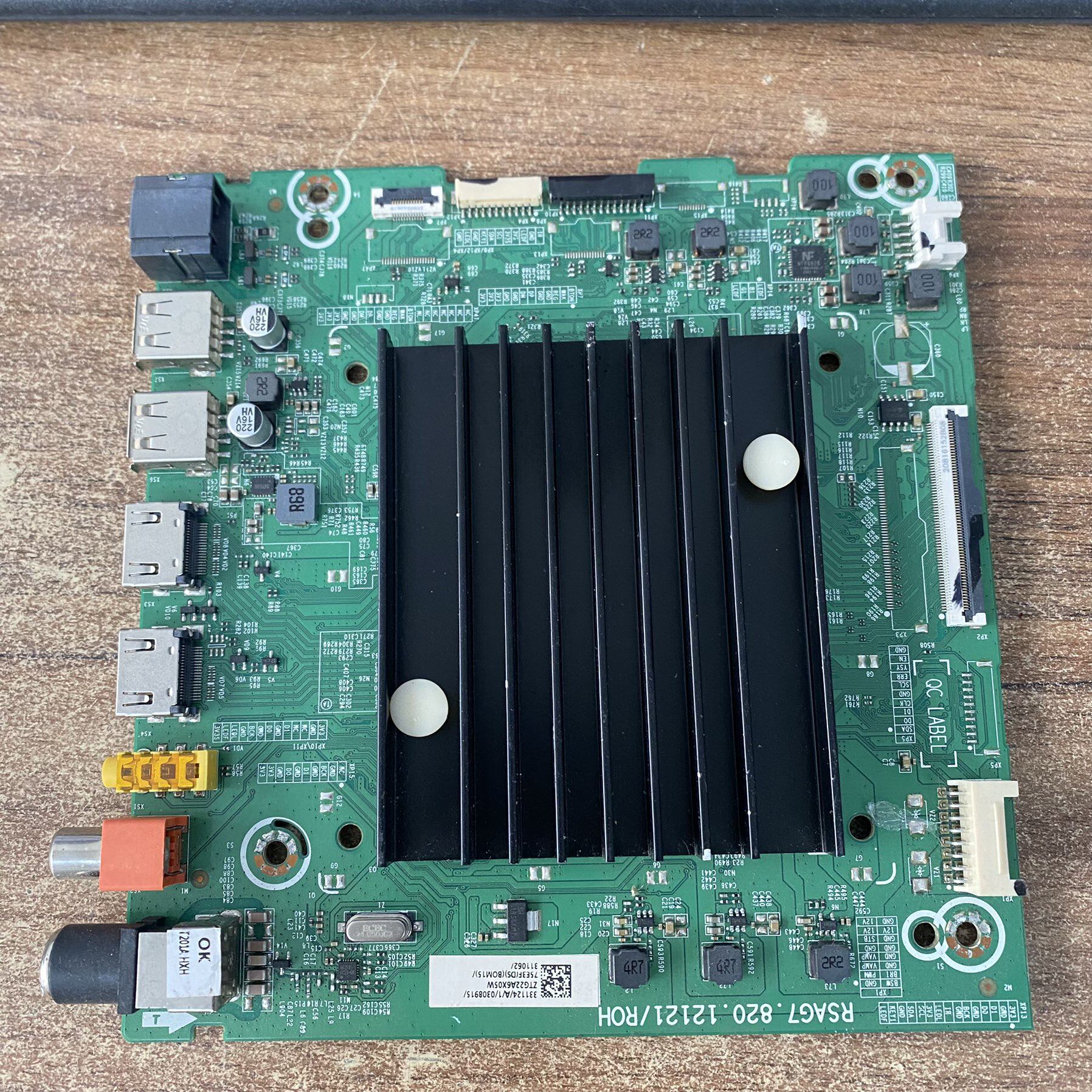 海信75E3F75V1F-S主板RSAG7.82