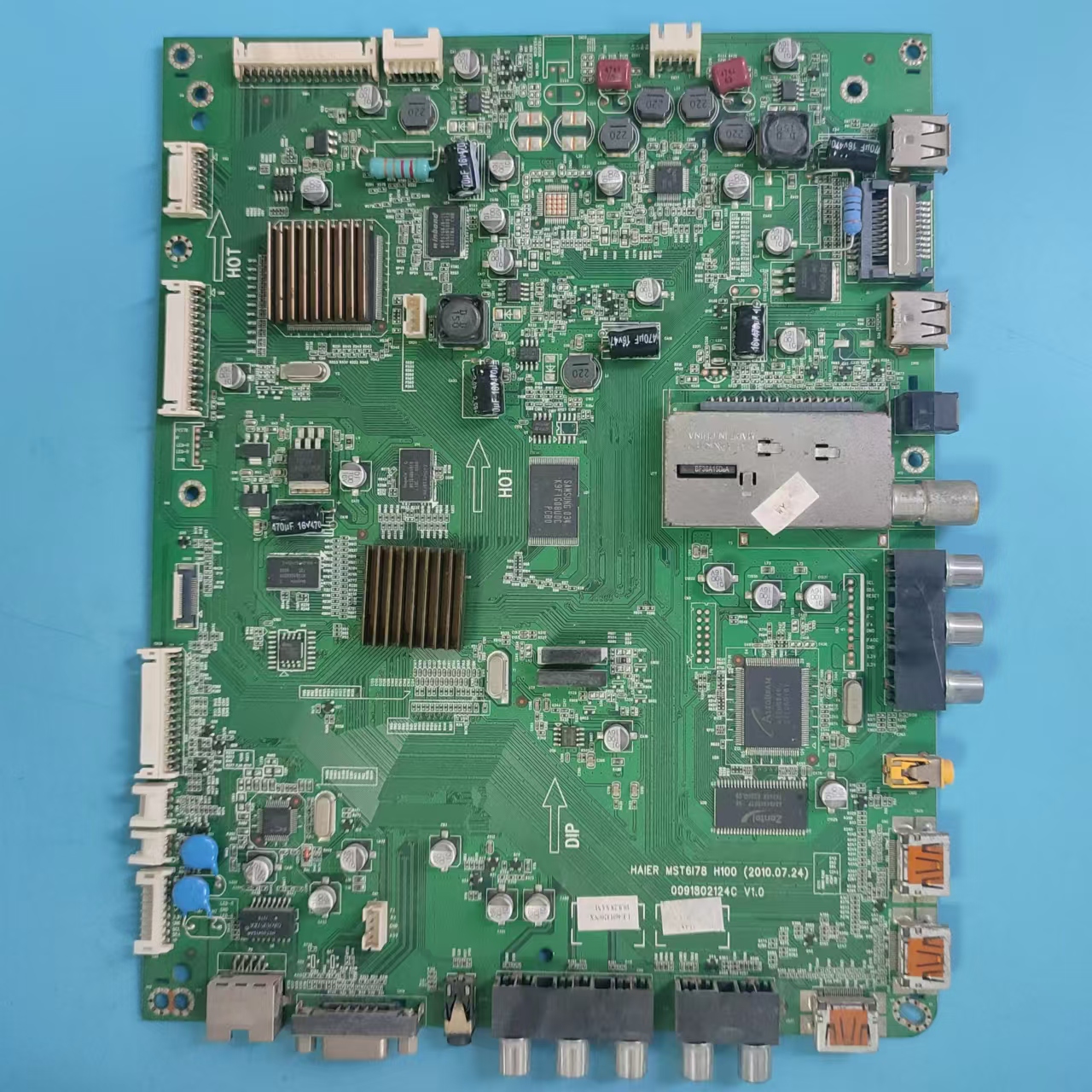 原装海尔LE42H320主板实物图