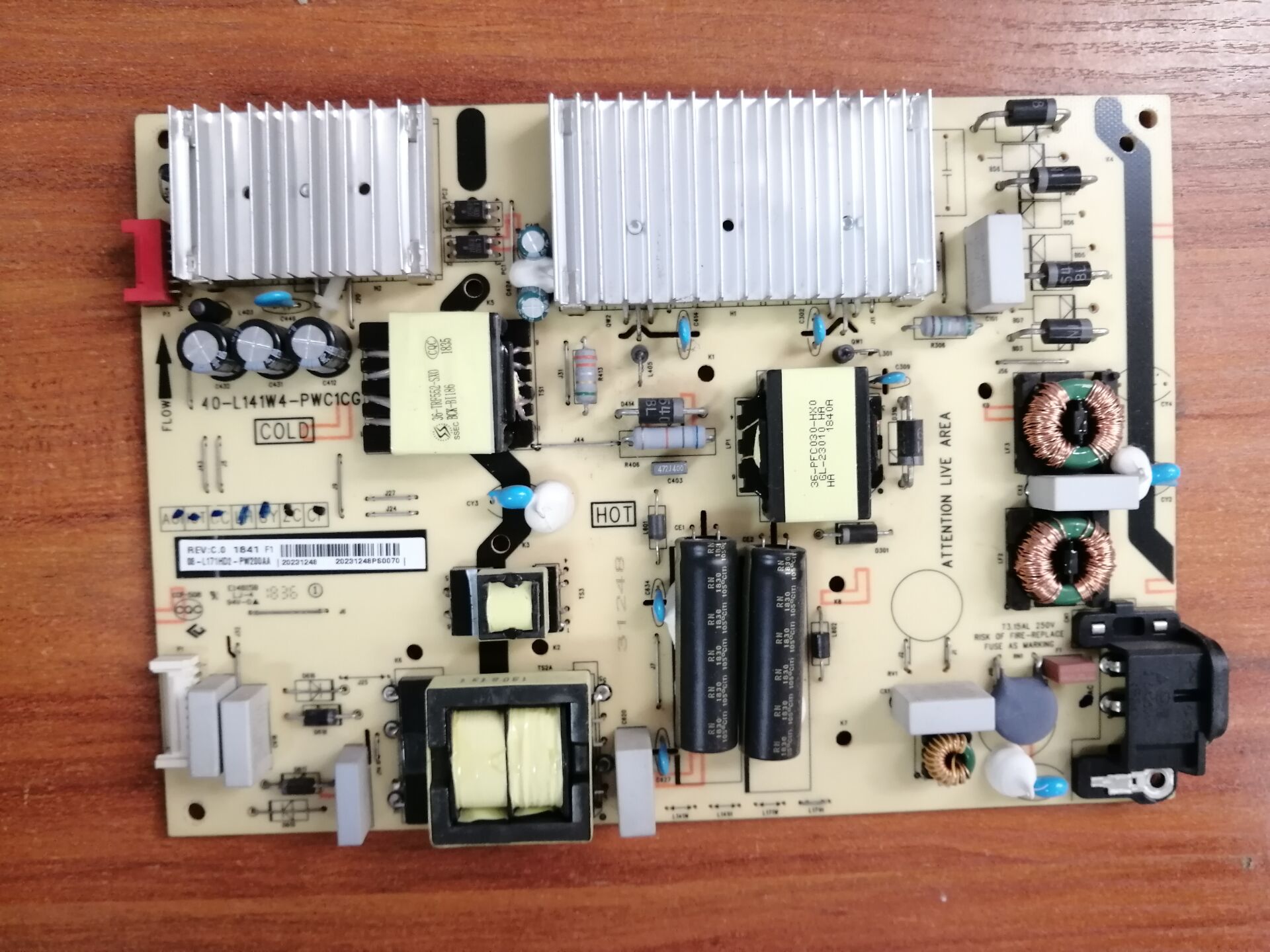 TCLD65A620U电视电源板40-L1