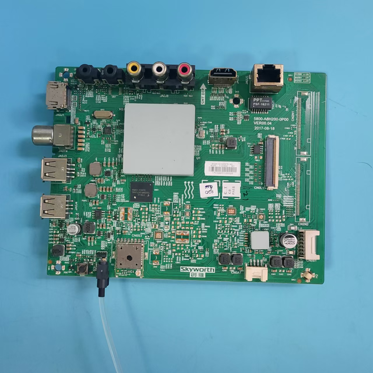 原装创维55F5主板实物图