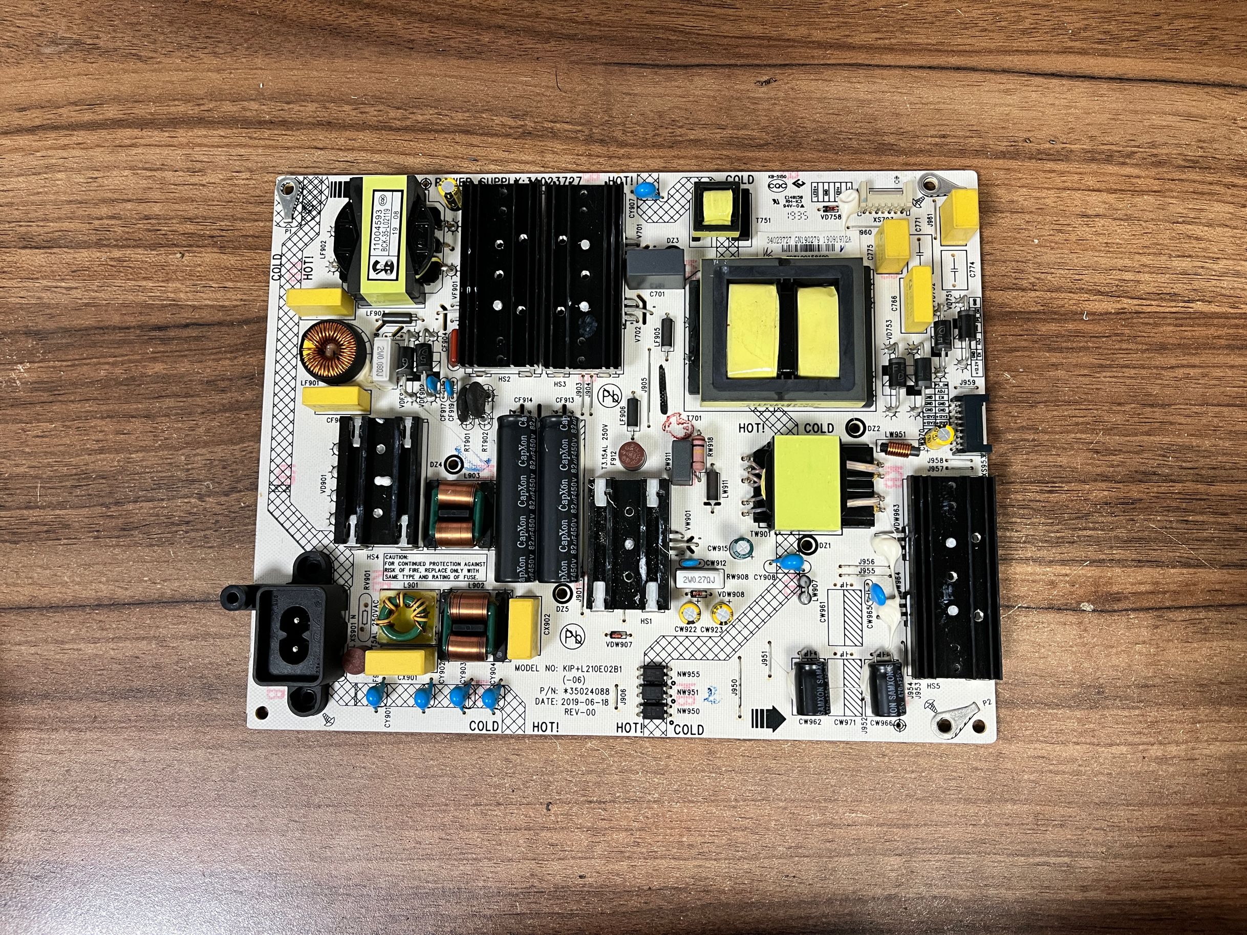 原装康佳LED65U5电视电