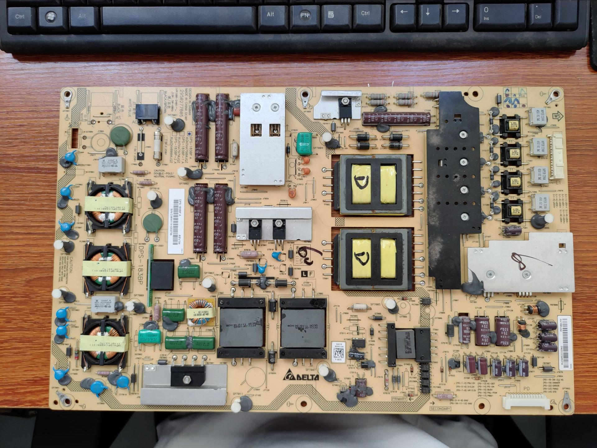 原装夏普LCD-60LX830A电源板现货