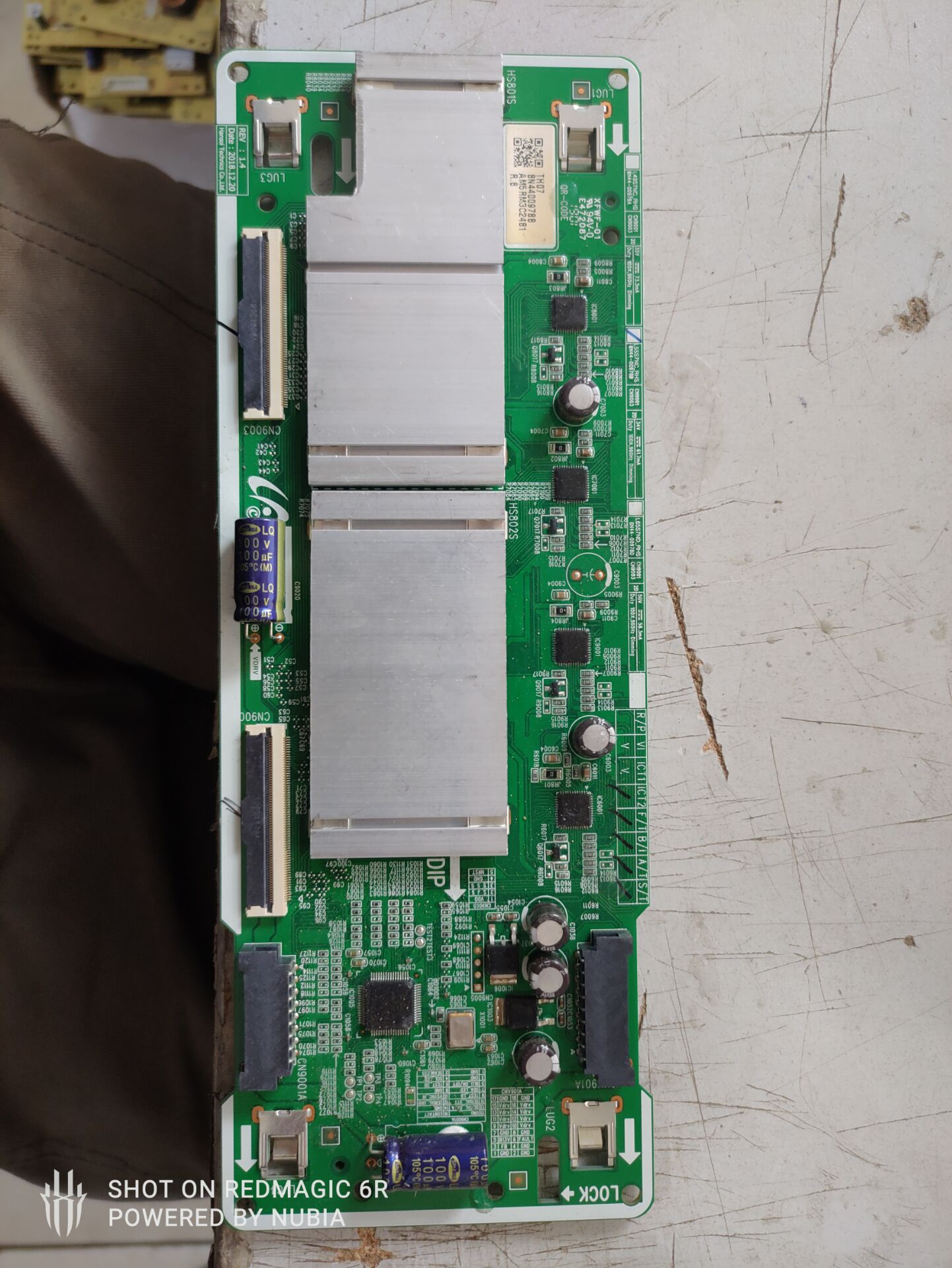 原装三星QA55Q70RAJXXZ恒流板