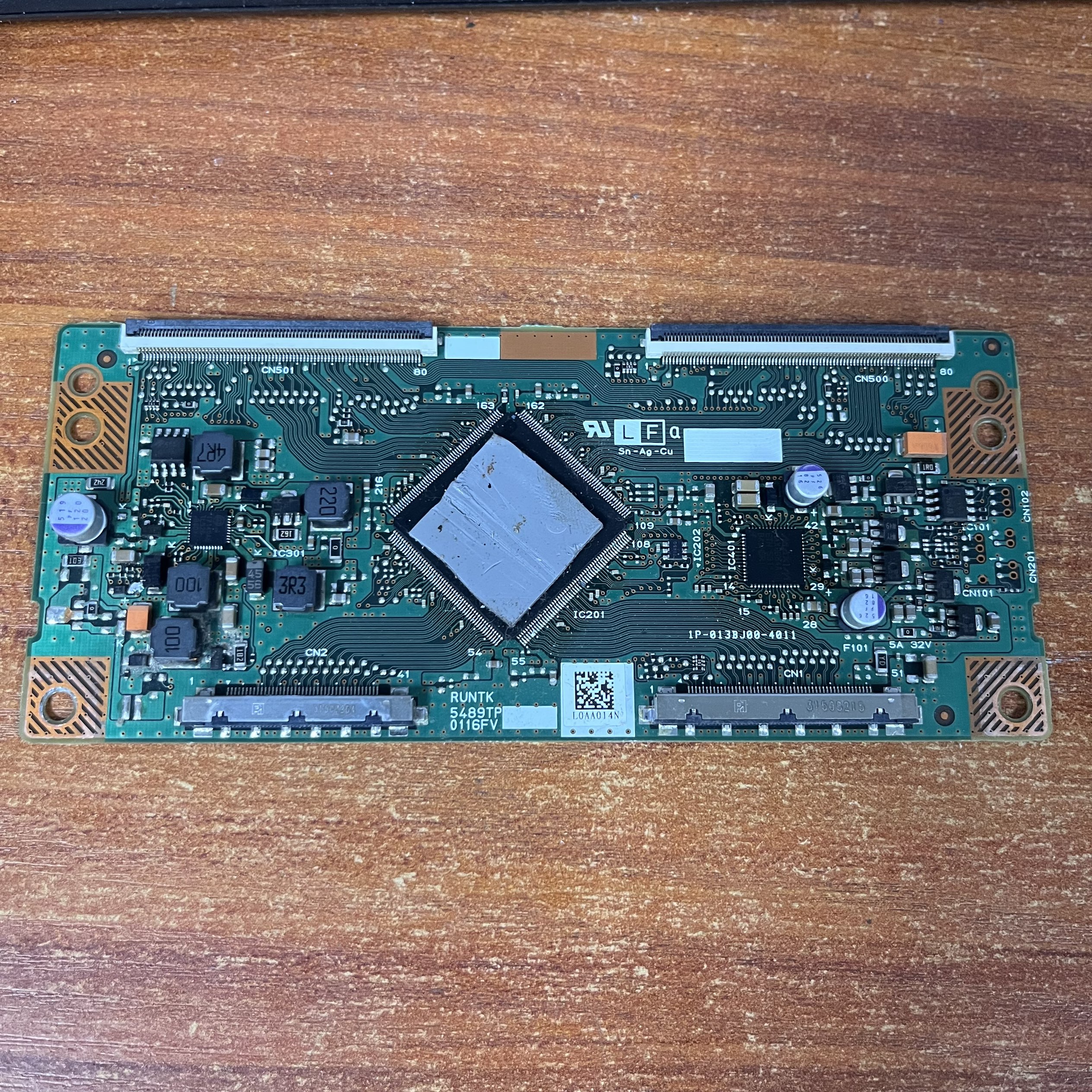 乐视 Letv Max70逻辑板1P-013BJ00-4011 RUNTK 5489TP 0116FV啊