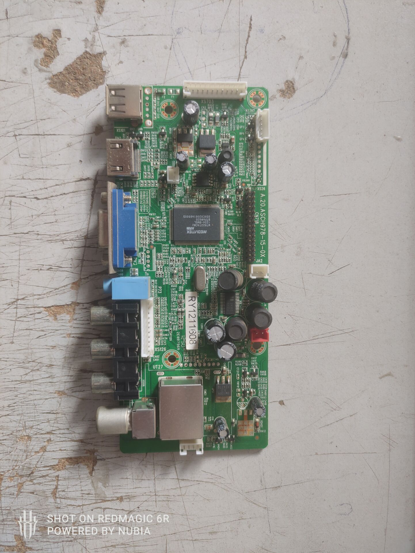 原装同方LC-32TL2800主板