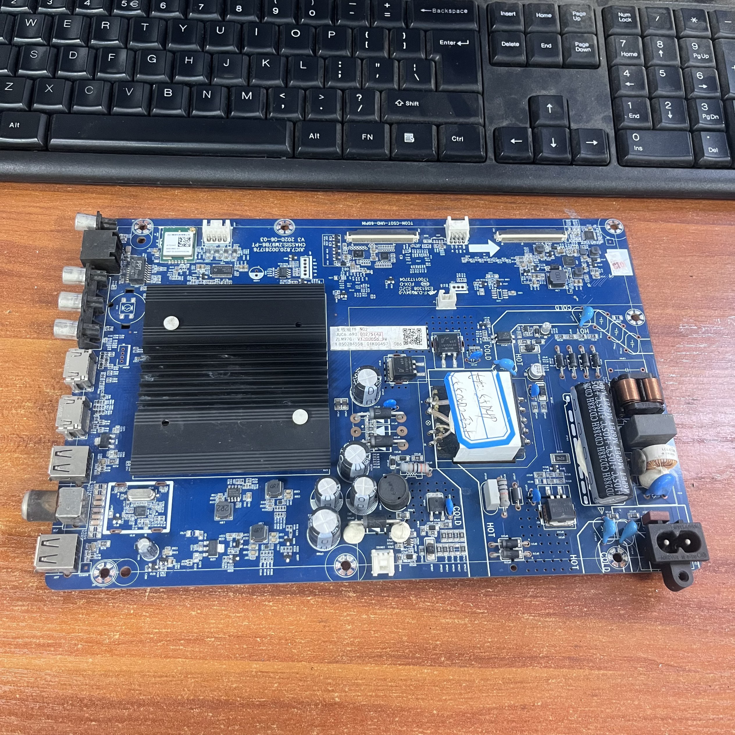 电视主板JUC7.820.00261776屏