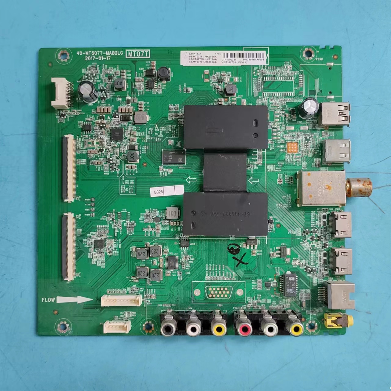 原装TCLL49P1A-F主板实物图