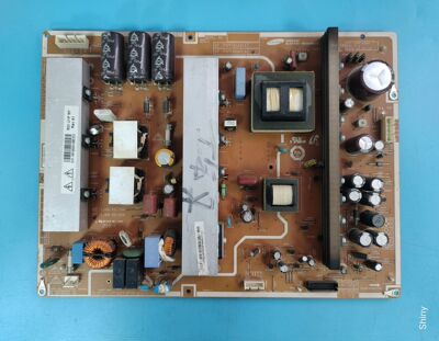 海信TPW42M69长虹PT42618NHD