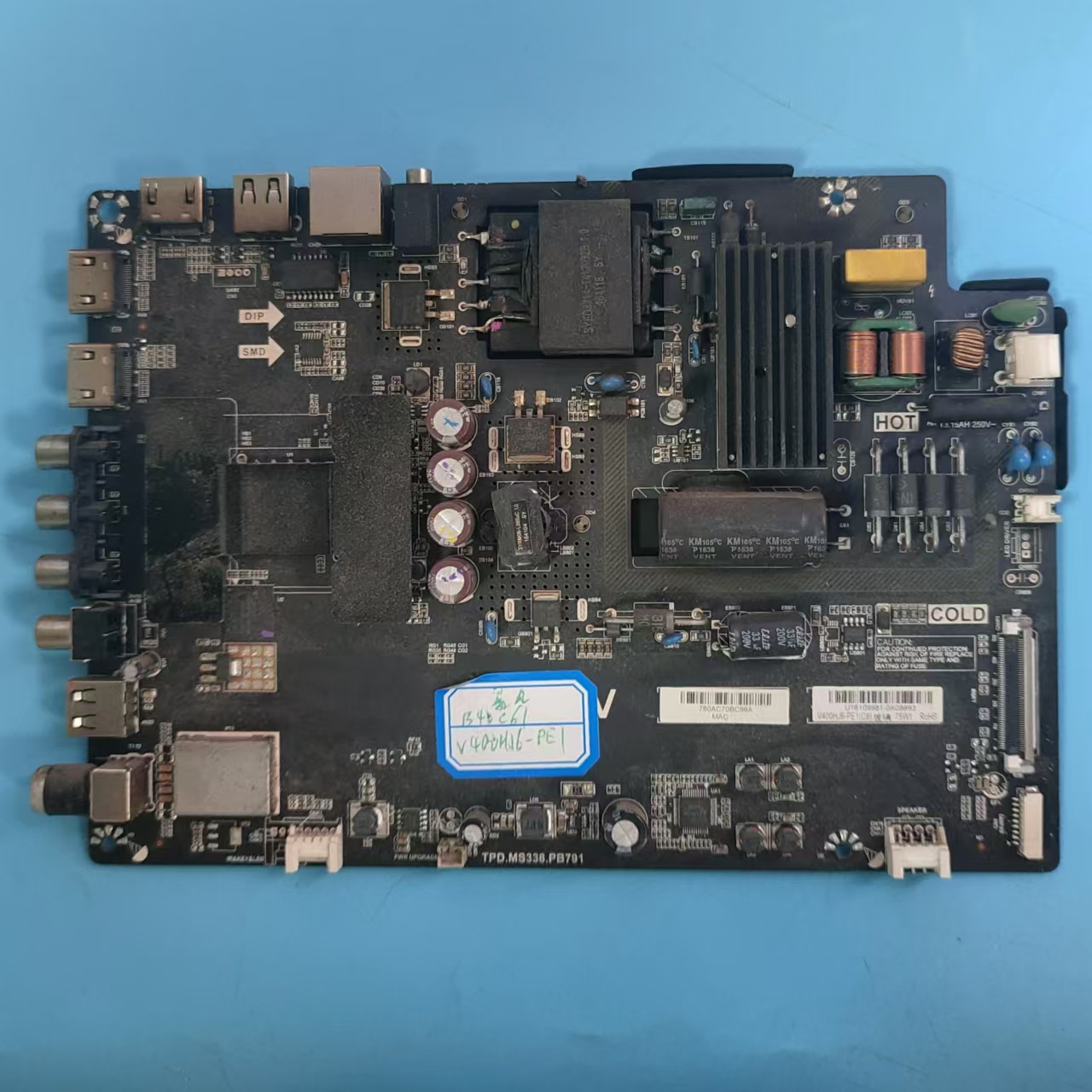 原装暴风B40C61主板实物图