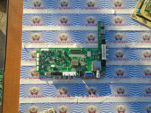原装长虹LED32B2100C主板JUC7.820.00066596配屏M320X12-E7-A