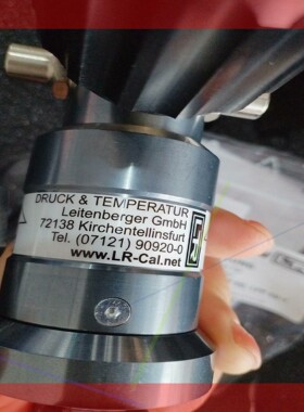 询价!Manodruck压力传感器检测仪40Bar全新原厂件