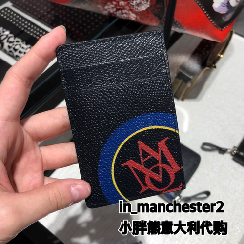 Alexnader McQueen麦昆 帅气勋章签名骷髅头男女双面卡套卡包正品