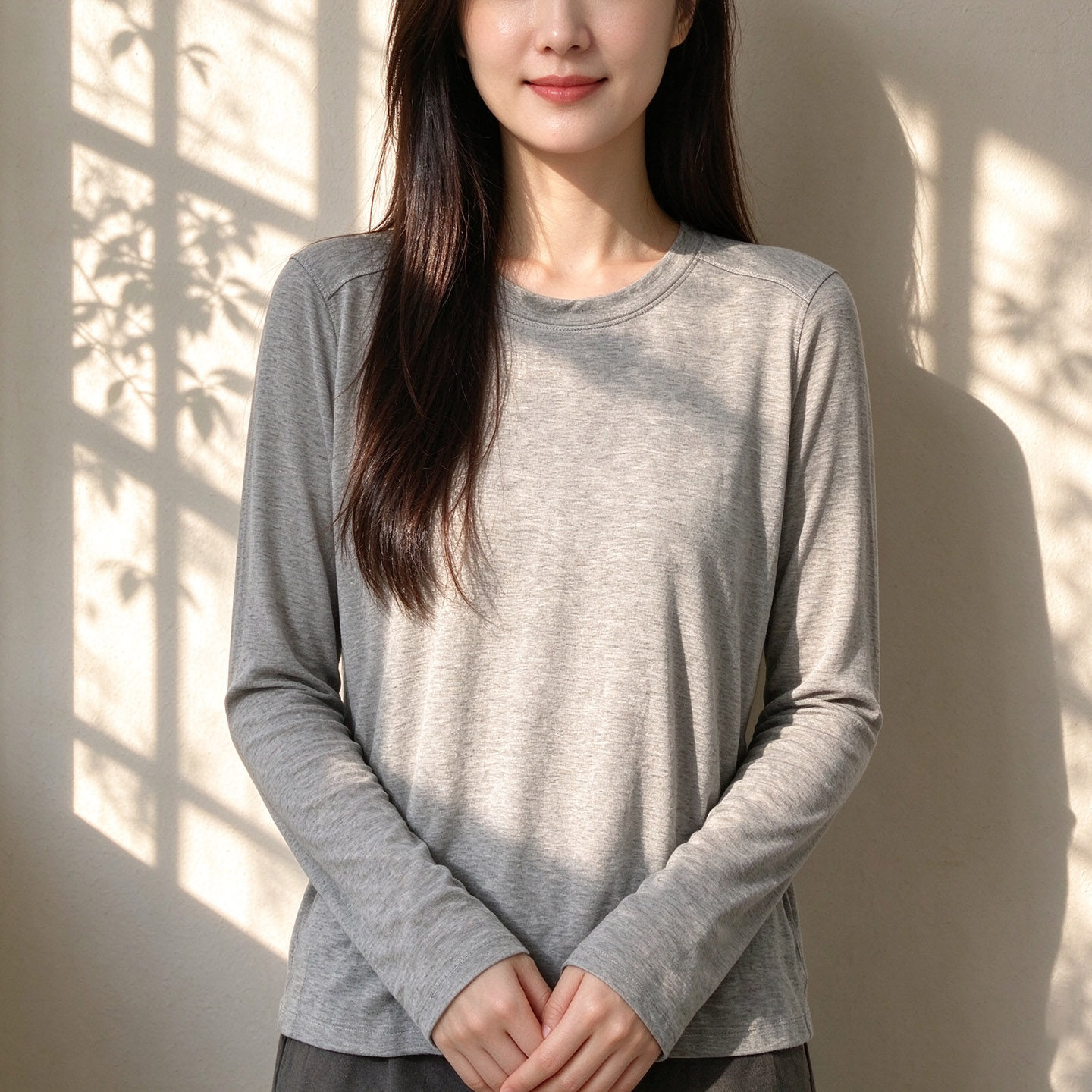 羊毛天丝打底衫女春秋新款长袖内搭圆领高弹纯色修身显瘦外穿上衣