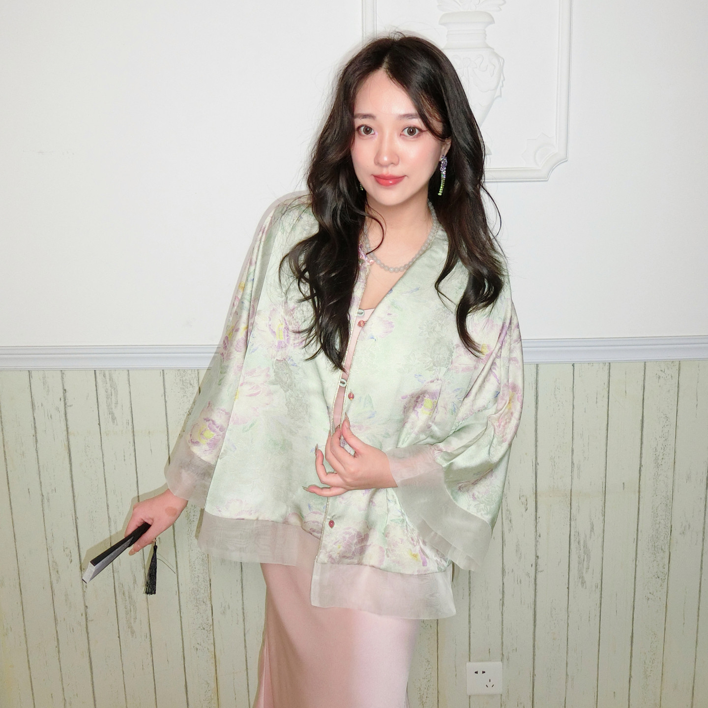 新中式织金提花盘扣汉服外套女