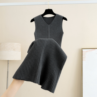 秋季V领针织吊带背心连衣裙女