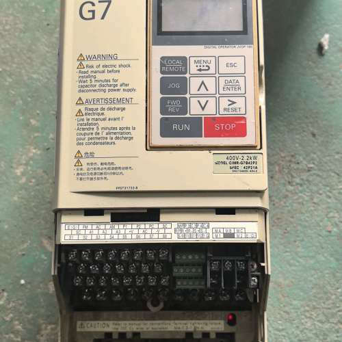 安川变频器CIMR-G7B42P2   2.2KW  380[议]