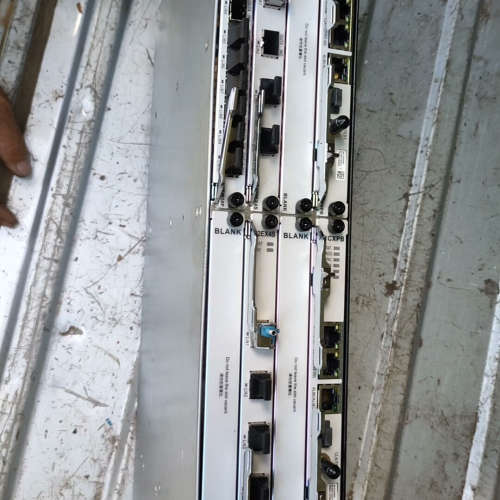 OptiX PTN 970C设备，双主控配置，支持48V[议]