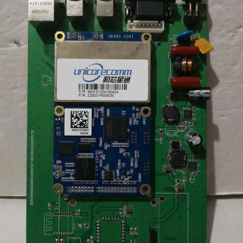 UB4B0-∨3R1，定位板卡，和芯星通UB4B0，品相[议]