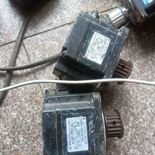 安川200W驱动器SGMP-02V314T 同款两[议]