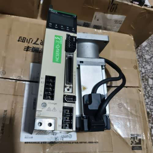 禾川伺服电机装400W，驱动型号SV-X3DA040A-D[议]