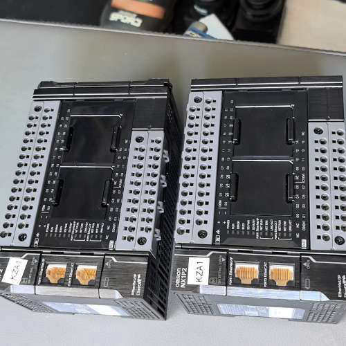 欧姆龙PLC NX1P2-1140DT 两台，拍，[议]