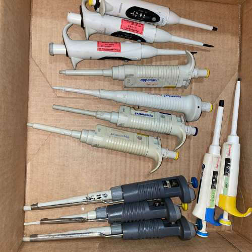 移液器，，共12只，艾本德4，赛默飞2，赛多利斯3[议]