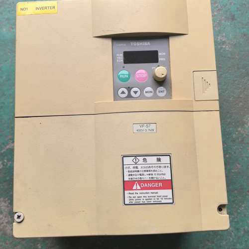 东芝变频器VFS7-4037P(2)  3.7KW  380[议]