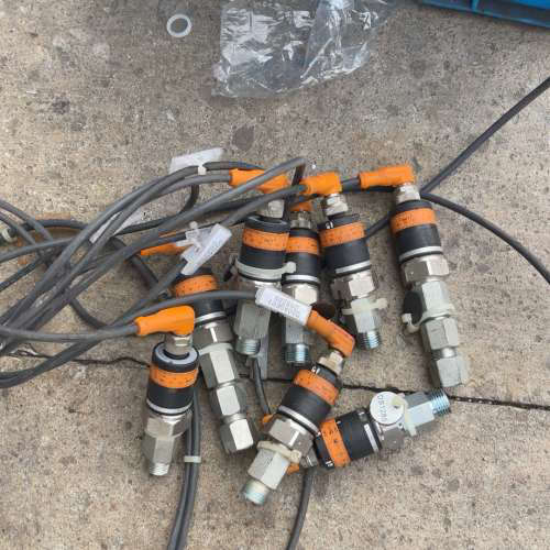 德国IFM易福门直观开关点设定压力传感器PK5524，/60[议]