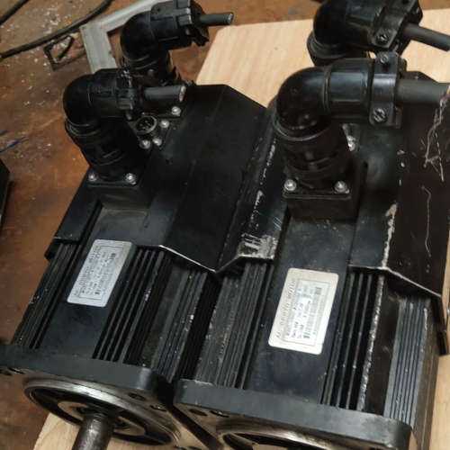 赛孚德SERVODE，3瓦两台，电机两台，正常伺服[议]