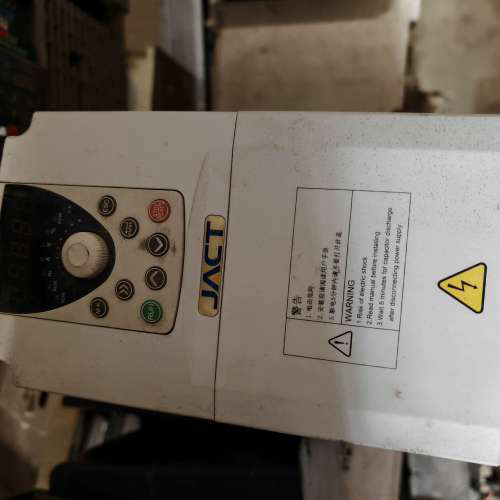 艾克特变频器AT500-T3-4R0G/5R5PB，三相电，[议]