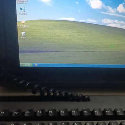 触摸屏体机，配置E5300双核CPU，2G内存，运行X[议]