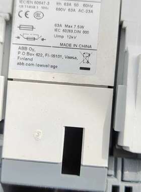 ABB隔离开关，型号OS63GD12，三极，额定电流63A，【议】