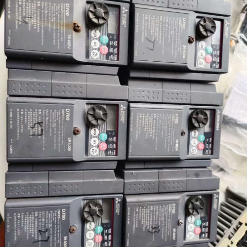 三菱D700变频器，型号FR-D740-1.5K-CHT，3[议]