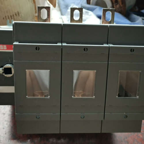 ABB OS400D03P隔离开关熔断器组，外包[议]