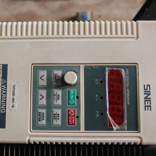 正弦变频器EM330D-4R0-3B，功率4.0KW功率，3[议]