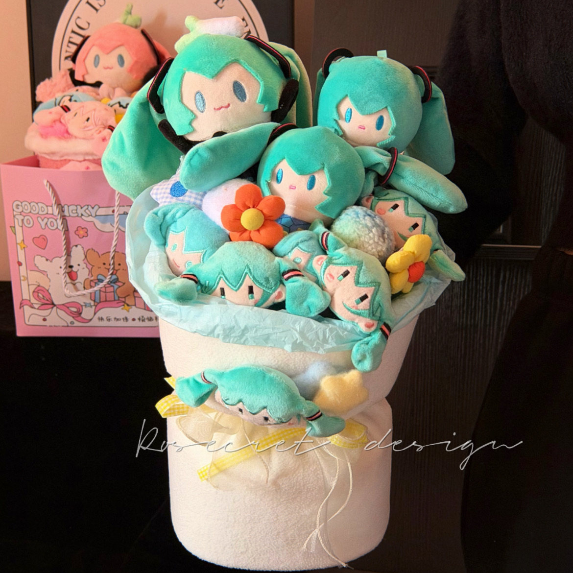 初音未来玩偶花束二次元送女友闺蜜创意生日礼物朋友毕业情人节