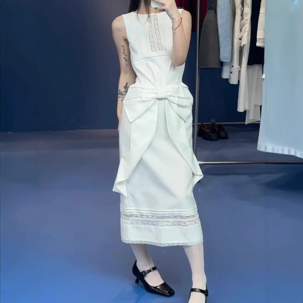 超大立体蝴蝶结连衣裙