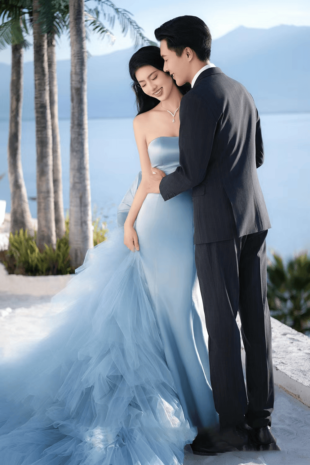 影楼主题服装新款摄影婚纱情侣写婚纱