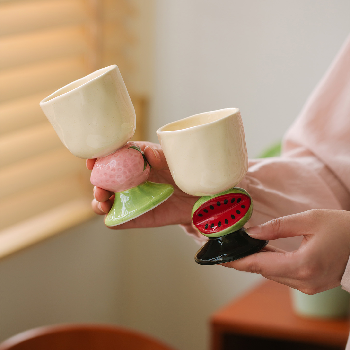 高颜值高脚杯设计感陶瓷马克杯