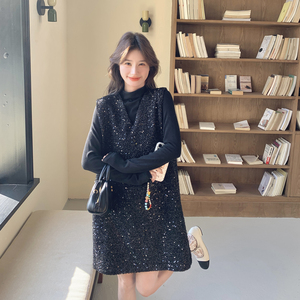 黑色V领亮片背心连衣裙女2025春季新款法式时尚显瘦小个子图片