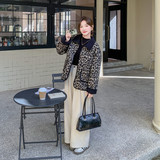 灯芯绒领子拼接豹纹皮毛一体羊羔毛外套女秋冬加厚爆款流行小个子，女装皮草，浙宝178