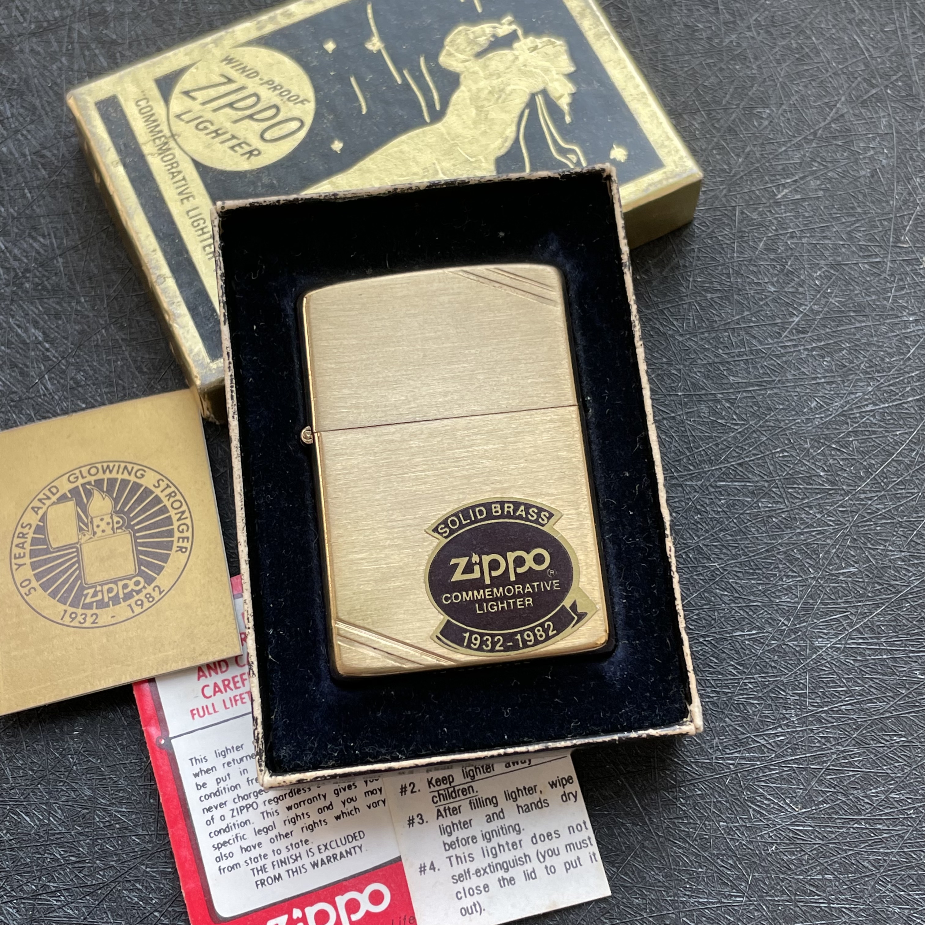 Zippo原装正品 1982年首版纯铜纪念底 总裁致辞