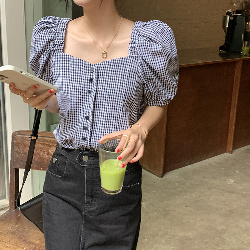 Real shot spring and summer Korean version new retro bubble sleeve square collar Short Sleeve Plaid Shirt real price