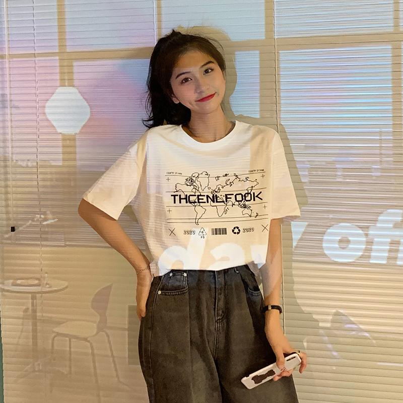 Real shot spring and summer Korean new printed wide loose hem split versatile short sleeve T-shirt real price