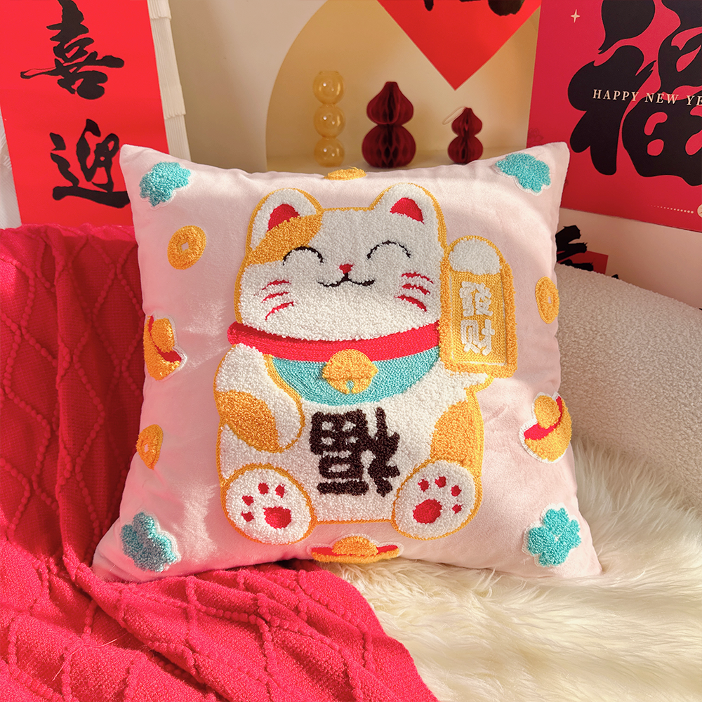 发财猫绣花抱枕福字沙发客厅靠垫