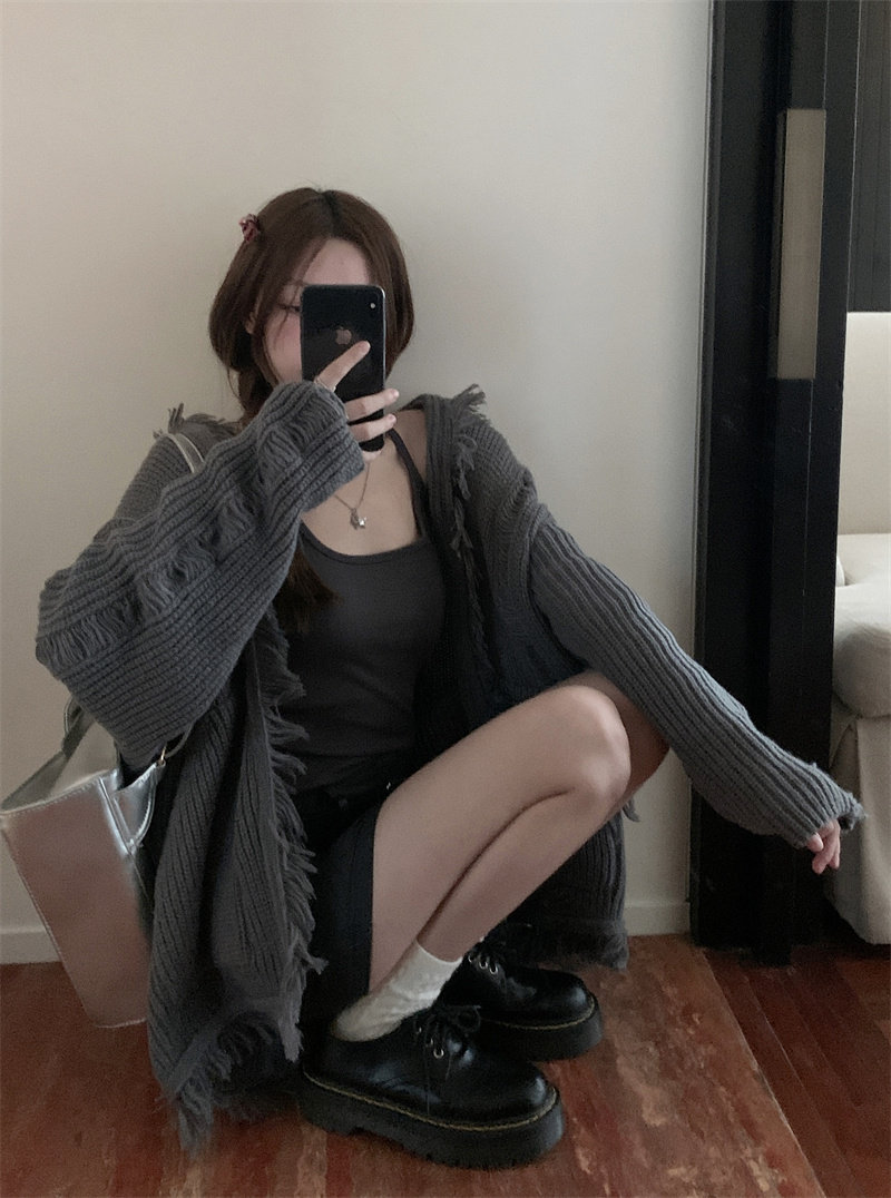 CC639-P63 Gestrickter Pullover für Damen mit einer lockeren und eleganten grauen Strickjacke mit langen Ärmeln_voghion.com