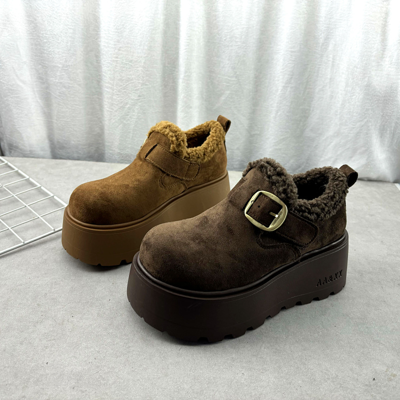 工厂处理2025冬季新款反绒皮勃肯鞋女厚底加绒圆头休闲鞋皮带扣鞋