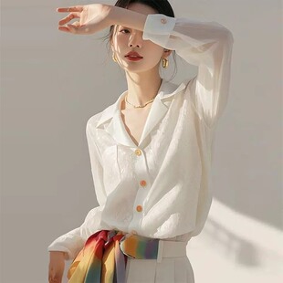 今年流行的女装上衣女独特漂亮通勤衬衣设计感提花白色长袖衬衫