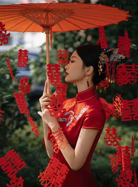 无红伞拍照道具喜字迎亲
